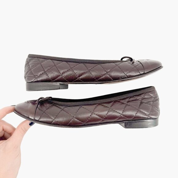 Chanel CC Cap Toe Ballet Flats EU 37 US 6-6.5 Brown Quilted Leather Loafer Shoe - Picture 7 of 12